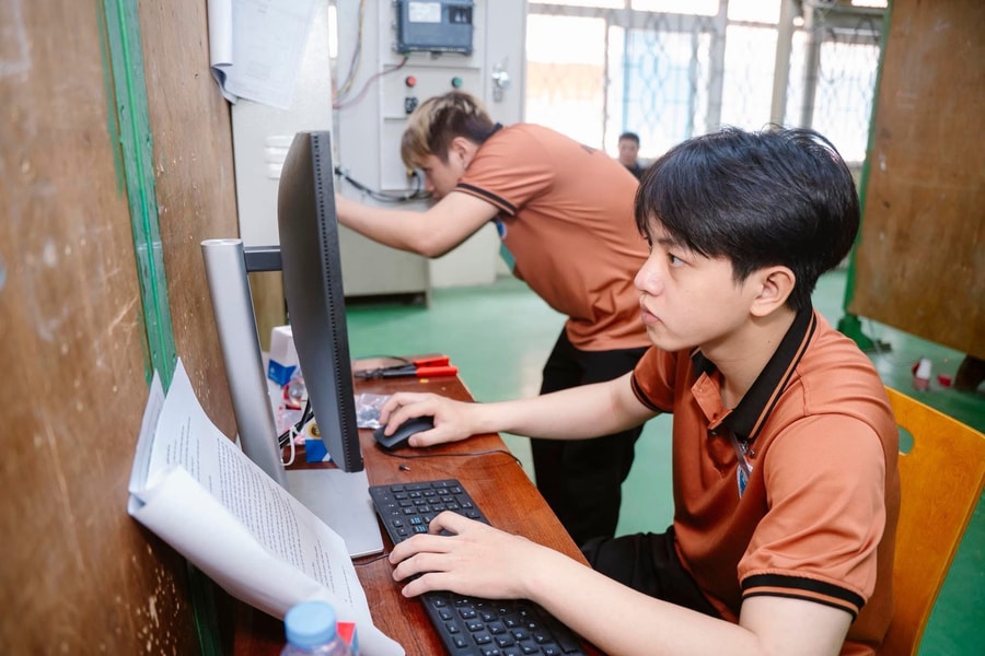 Xu hướng học nghề - cuộc 'đổi ngôi' hợp thời thế
