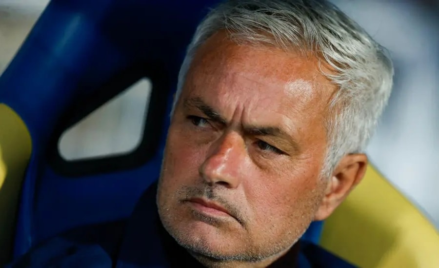 Jose Mourinho lập kỷ lục kỳ lạ: Benfica bất bại cả mùa vẫn chỉ xếp thứ ba