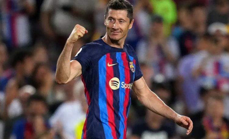 Robert Lewandowski và di sản vĩnh cửu: 10 lý do khẳng định vị thế huyền thoại tại Barcelona