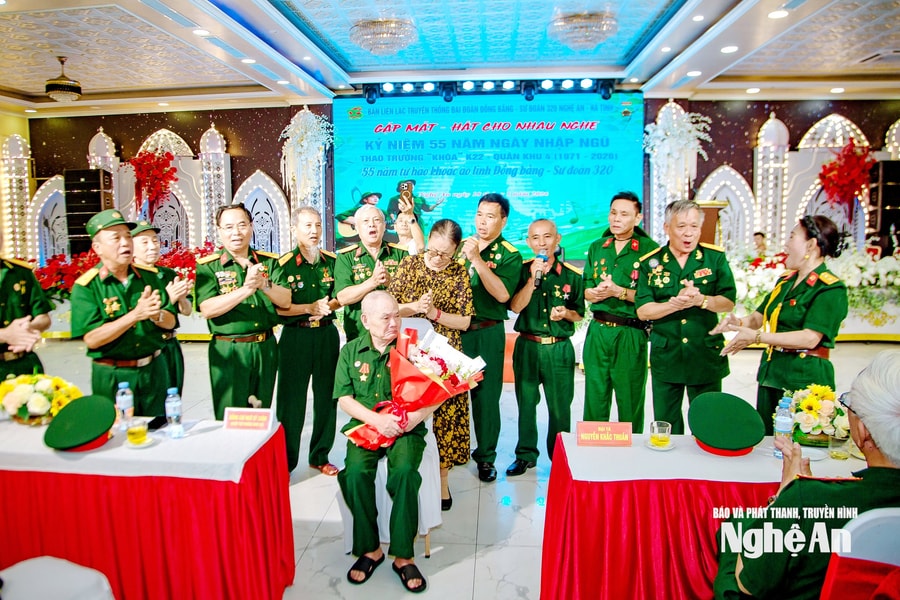 Ban liên lạc truyền thống Sư đoàn 320 Nghệ An - Hà Tĩnh kỷ niệm 55 năm ngày nhập ngũ