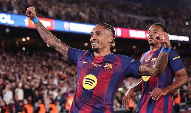 Barcelona thắng Real Betis 3-1: Kỷ lục toàn thắng sân nhà và lời tri ân Lewandowski