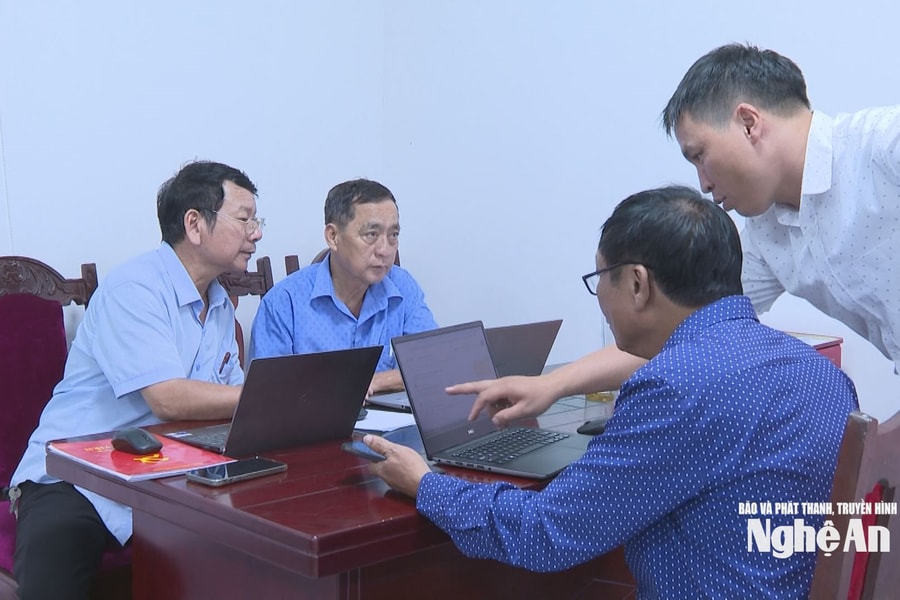 Nghệ An tiên phong triển khai thủ tục hành chính của Đảng trên môi trường điện tử