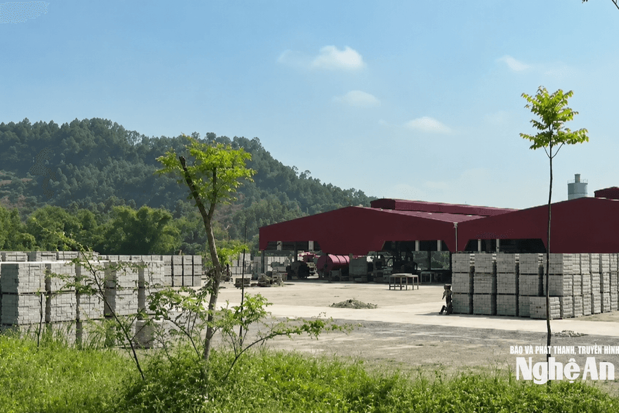Hưng Nguyên xử phạt doanh nghiệp gạch không nung vi phạm môi trường