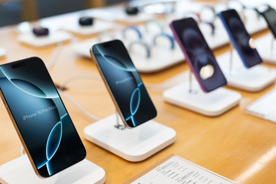 Những mẫu iPhone đời cũ đáng mua nhất năm 2026