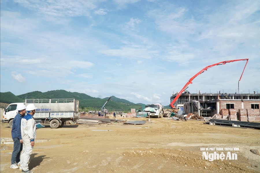 Nghệ An nỗ lực triển khai chiến dịch "90 ngày cao điểm" xây dựng trường nội trú liên cấp