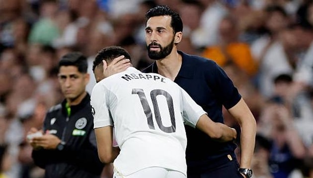 Alvaro Arbeloa rời ghế HLV Real Madrid sau chiến thắng 4-2 trước Athletic Bilbao
