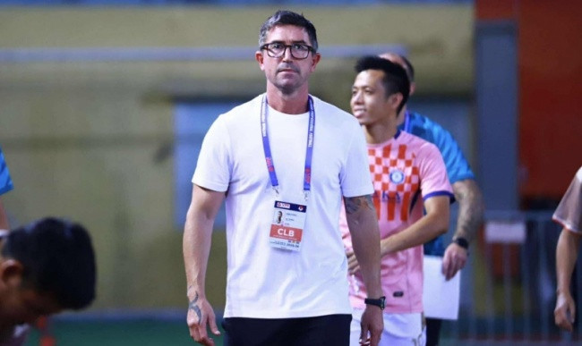 Hà Nội FC đánh bại Nam Định 2-1: HLV Harry Kewell đề cao bản lĩnh và lối đá đẹp