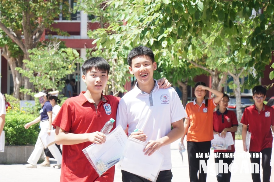 Thi vào lớp 10 tại Nghệ An: Đề Ngữ văn gợi nhắc trách nhiệm với lịch sử đất nước