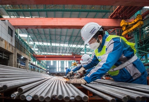 Trung Quốc giảm sản lượng thép nhưng tăng nhập khẩu quặng sắt lên 418,6 triệu tấn