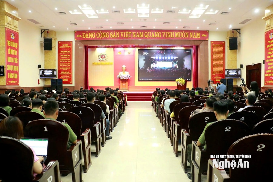 Phát động Chương trình bảo vệ và hỗ trợ trẻ em phát triển trên môi trường mạng giai đoạn 2026 - 2030