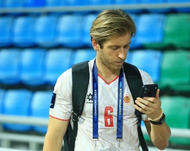 Stefan Mauk đối đầu đội bóng cũ Adelaide United tại play-off cúp C1 châu Á