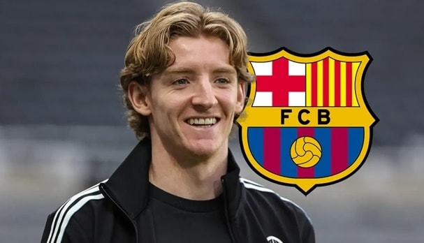 Barcelona kích nổ bom tấn Anthony Gordon và tham vọng sở hữu Julian Alvarez 100 triệu euro