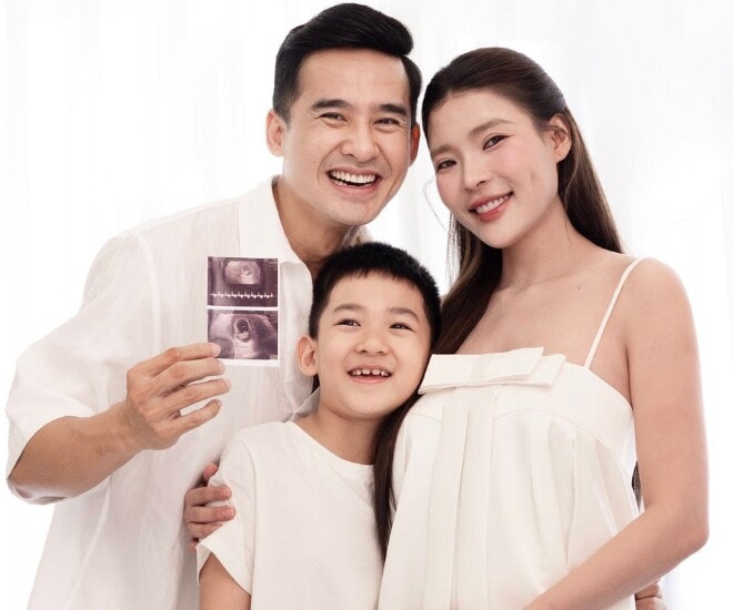 Diễn viên Thúy Diễm mang thai con thứ hai sau 10 năm gắn bó cùng Lương Thế Thành