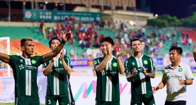 Lương Xuân Trường đưa Đồng Nai trở lại V-League sau chiến thắng áp đảo 3-0