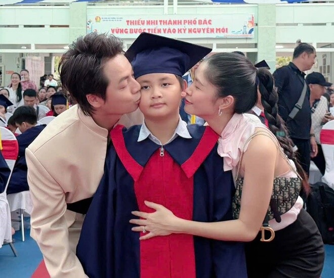 Lễ tốt nghiệp tiểu học của con trai Đăng Khôi và ái nữ NSND Trịnh Kim Chi tại TP.HCM