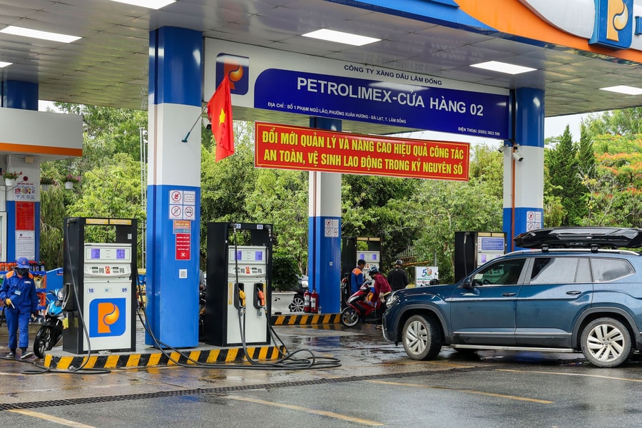 Giá xăng dầu hôm nay 3/6: Bảng giá xăng dầu Petrolimex, PVOIL, Mipec, Thalexim