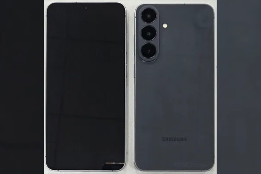 Samsung Galaxy S26 FE lộ diện với cụm camera đặt sát mép và cấu hình chip Exynos 2500