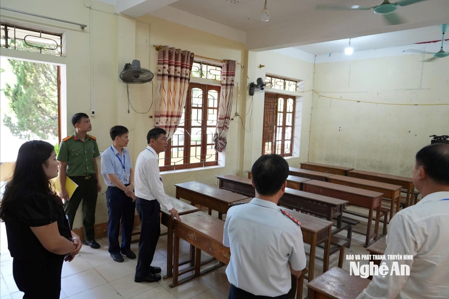 Phó Chủ tịch UBND tỉnh Thái Văn Thành kiểm tra công tác chuẩn bị thi tốt nghiệp THPT năm 2026