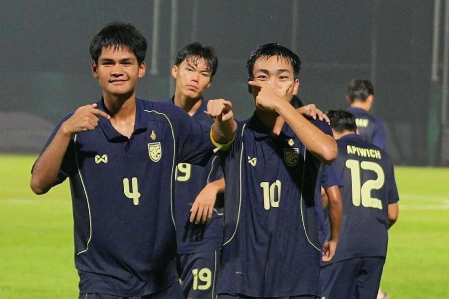 U19 Thái Lan hạ Malaysia 3-2: Voi chiến thắp lại hy vọng đi tiếp cho U19 Việt Nam