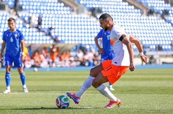 Cody Gakpo lập cú đúp penalty, Hà Lan thắng kịch tính Uzbekistan 2-1 tại New York