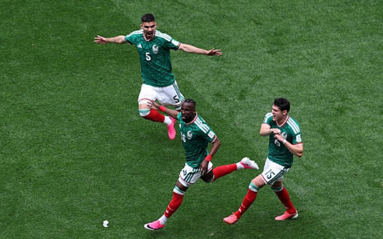 Mexico thắng Nam Phi 2-0 tại World Cup 2026: Quinones và Jimenez rực sáng trong kịch tính 3 thẻ đỏ