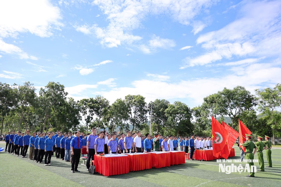 Tuổi trẻ Đoàn Các cơ quan Đảng tỉnh ra quân Chiến dịch tình nguyện Hè năm 2026