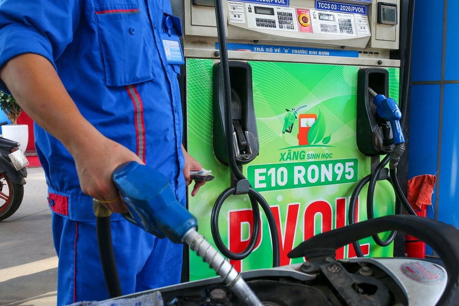 Giá xăng dầu hôm nay 16/6: Bảng giá xăng dầu tại Petrolimex, PVOIL, Mipec, Thalexim