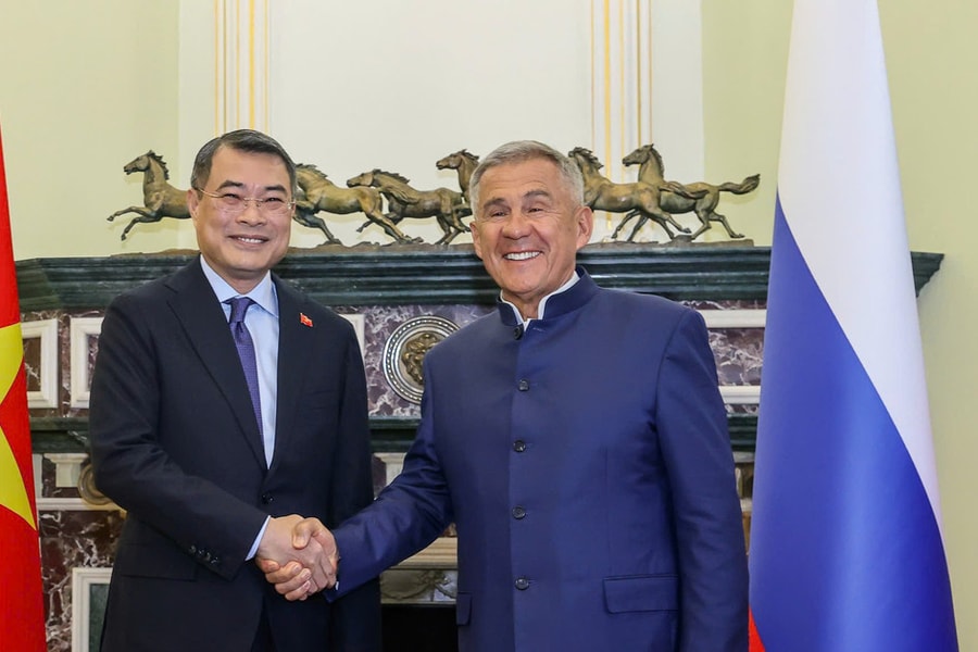 Thủ tướng Lê Minh Hưng gặp người đứng đầu Cộng hòa Tatarstan R.Minnikhanov