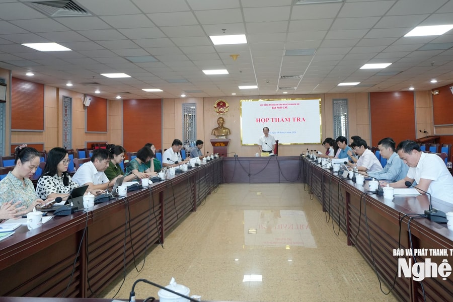 Ban Pháp chế HĐND tỉnh thẩm tra dự thảo nghị quyết trình kỳ họp thứ 3 HĐND tỉnh