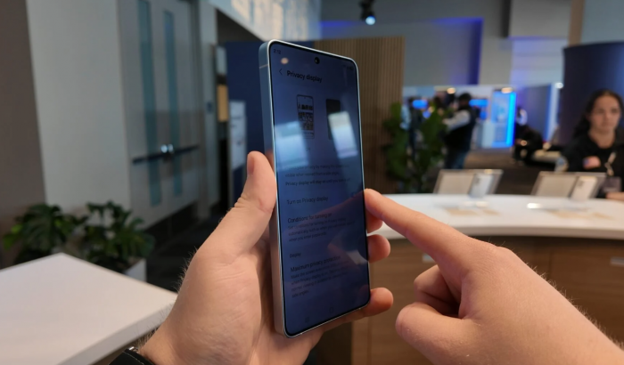 Công nghệ Privacy Display trên Galaxy S26 Ultra: Giải pháp bảo mật màn hình thay thế hoàn toàn miếng dán cường lực