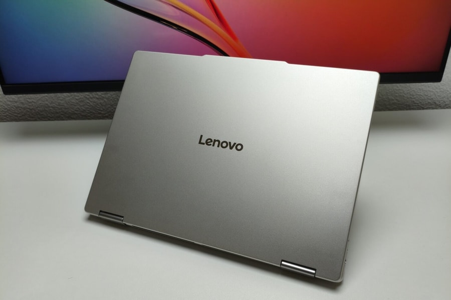 Lenovo Yoga 7a giảm giá 27%: Laptop 2-trong-1 sở hữu 24GB RAM và chip Ryzen 7