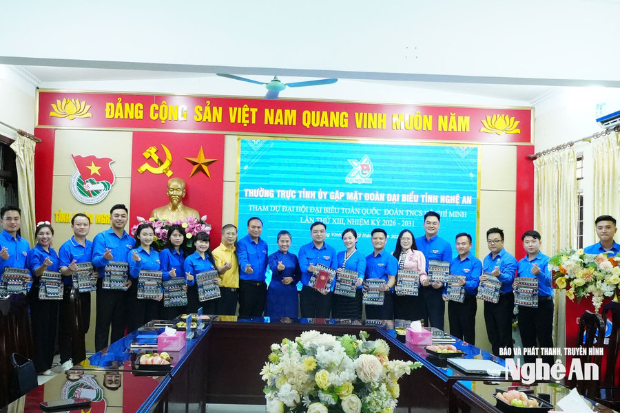 Thường trực Tỉnh ủy gặp mặt đoàn đại biểu tham dự Đại hội toàn quốc Đoàn TNCS Hồ Chí Minh lần thứ XIII