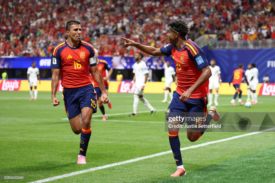 Lamine Yamal rực sáng giúp Tây Ban Nha đè bẹp Saudi Arabia 4-0 tại World Cup 2026