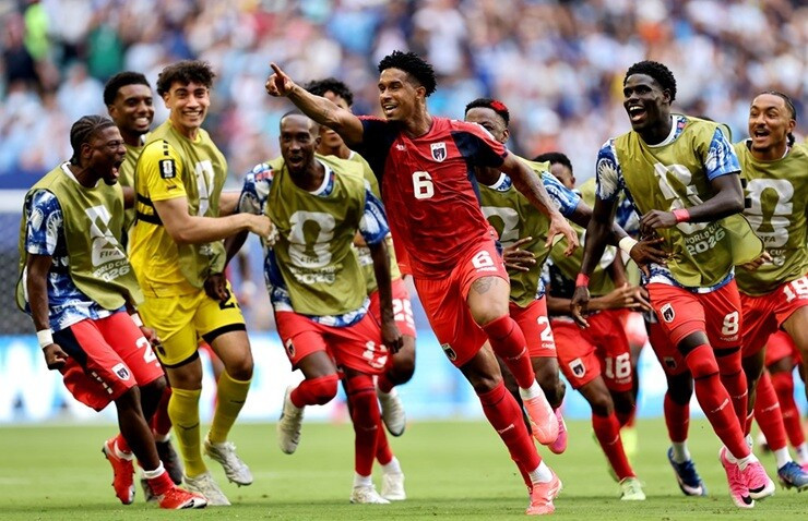 Uruguay 2-2 Cape Verde: "Địa chấn" tiếp diễn tại bảng H World Cup