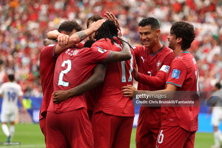 World Cup 2026: Ronaldo thiết lập kỷ lục vô tiền khoáng hậu, Harry Kane lỡ vận khiến tuyển Anh chia điểm