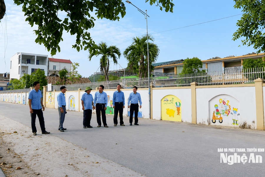 Tập trung đẩy mạnh giải phóng mặt bằng dự án cao tốc Vinh - Thanh Thủy