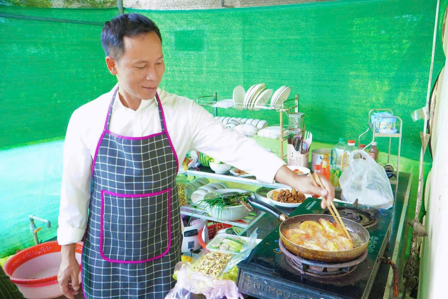 Tình yêu thương lấp đầy những khoảng trống