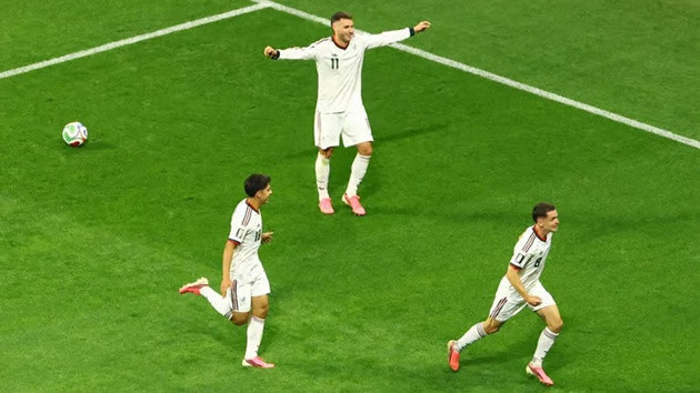 Mexico đè bẹp CH Séc 3-0: Kỷ lục của Guillermo Ochoa và bi kịch của Tomas Soucek