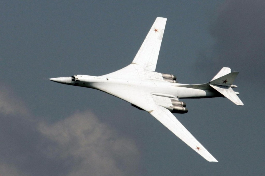 Giải mã oanh tạc cơ Tu-160: Thiên nga trắng trong chiến lược của Nga