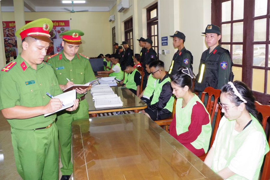Triệt phá đường dây lừa đảo xuyên quốc gia