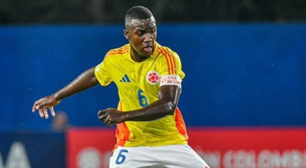 Manchester United hoàn tất chiêu mộ Cristian Orozco: Lời giải cho tương lai tuyến giữa