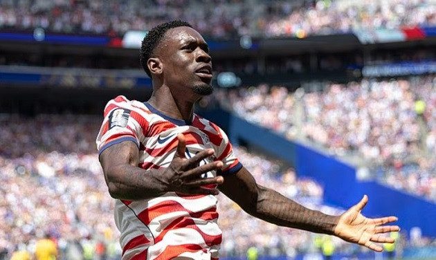 Chelsea và Newcastle United đại chiến vì Folarin Balogun: Thương vụ 55 triệu euro làm nóng Ngoại hạng Anh