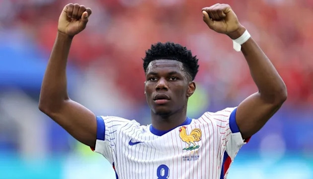 MU tái thiết tuyến giữa: Sau Ederson là cuộc săn đón Mateus Fernandes và Felix Nmecha