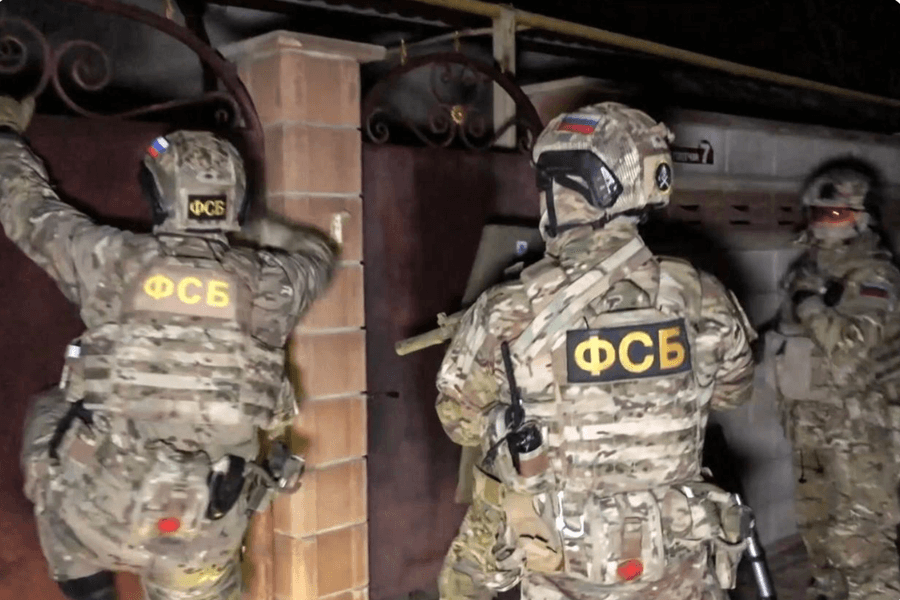 Nóng: Nga tuyên bố bắt 2 đặc vụ tình báo quân sự cho Ukraine tại Crimea