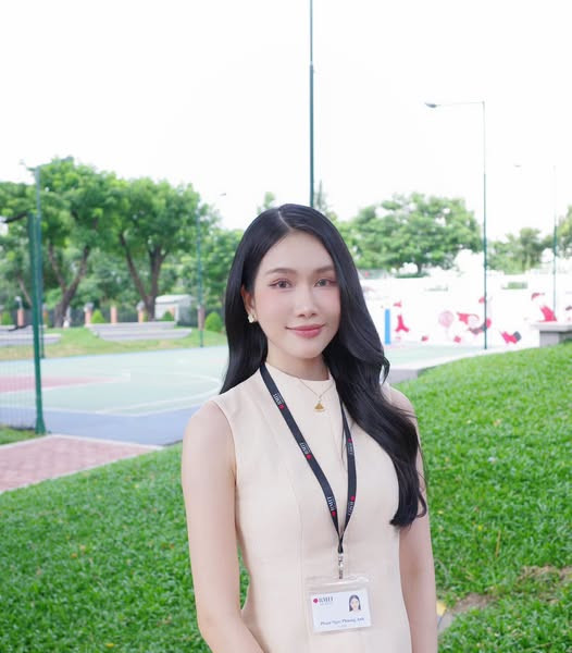 Á hậu Phương Anh nhắn nhủ thí sinh thi tốt nghiệp: Kỳ thi chỉ là một trạm dừng chân trên hành trình dài