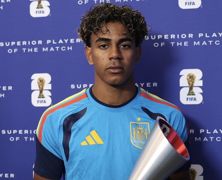 Lamine Yamal rực sáng giúp Tây Ban Nha hạ Áo 3-0, chính thức phá kỷ lục của Kylian Mbappe