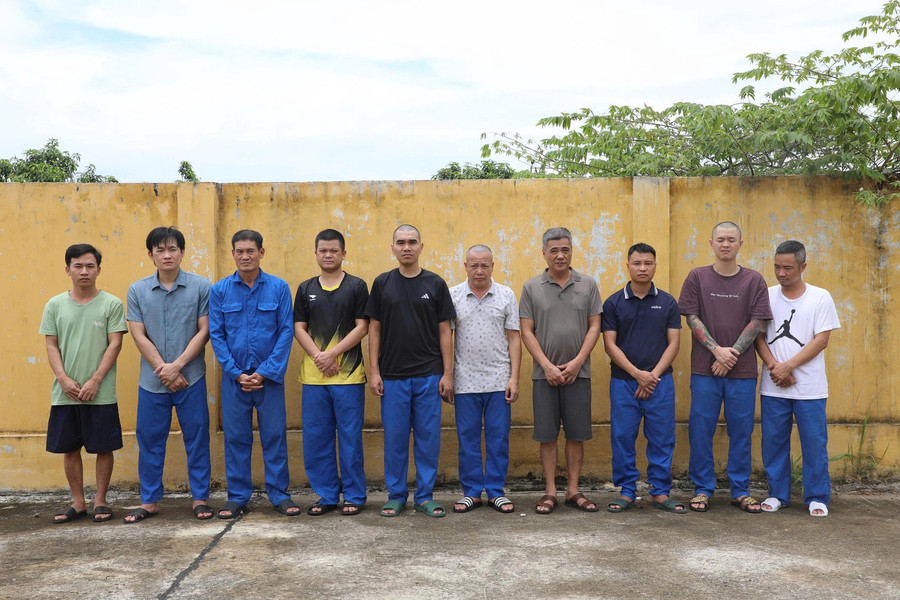 Khởi tố 10 đối tượng trong đường dây cá độ bóng đá gần 11 tỷ đồng tại Hưng Yên
