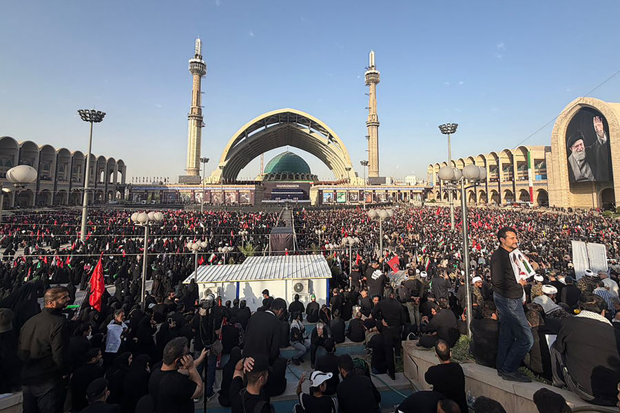 Hàng triệu người đổ về Tehran dự quốc tang cố Lãnh tụ Tối cao Iran Ali Khamenei