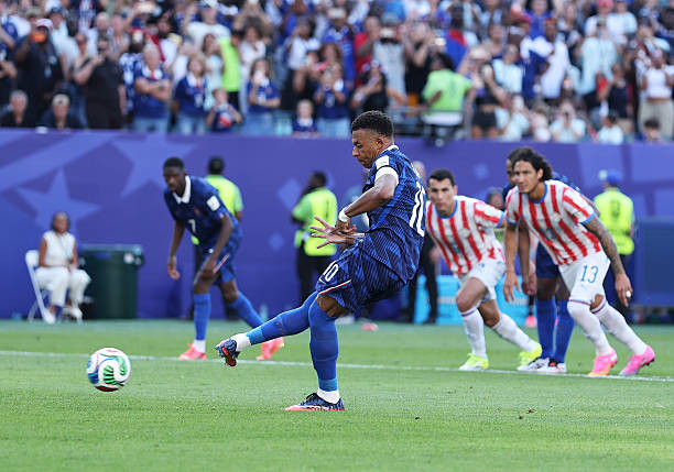 Kylian Mbappe giải mã hiện tượng Paraguay, đưa Pháp vào vòng 16 đội World Cup 2026
