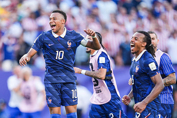 Pháp thắng Paraguay 1-0: Kylian Mbappe và nước cờ nhân sự của Didier Deschamps